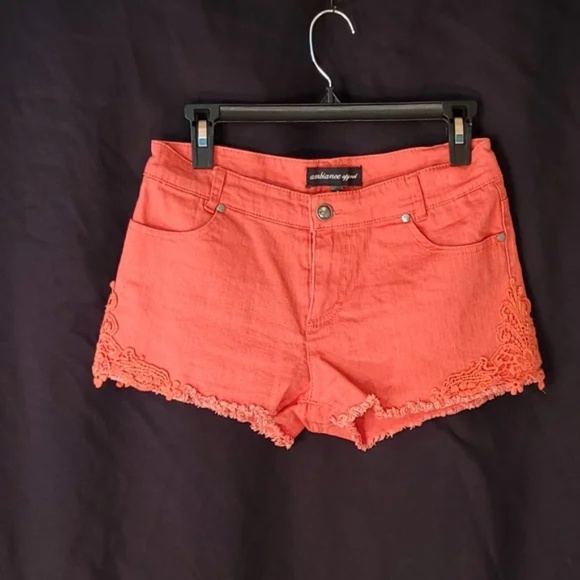 Coral Denim Shorts w Floral Embellishment on Hips - Picture 2 of 7